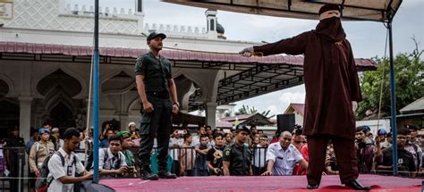 Indonesia Revoke The Caning Sentence Of Gay Men In Aceh Amnesty