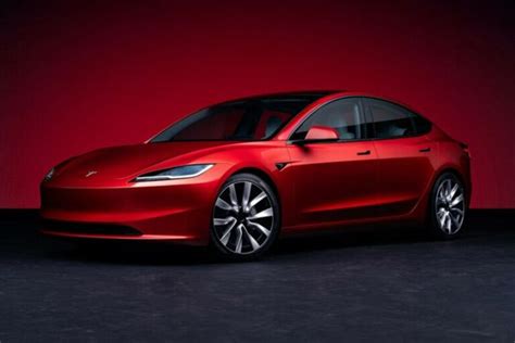 ราคาอย่างเป็นทางการ Tesla Model 3 Refresh Highland 1 599 000