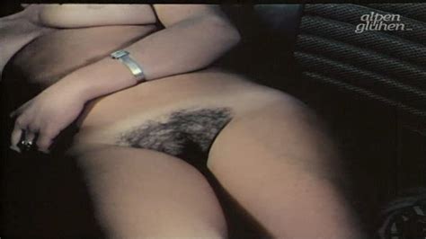 Naked Unknown 3543 In Autostop Lustreport