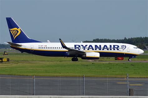 Ryanair EI DPT Boeing 737 8AS Anna Zvereva Flickr