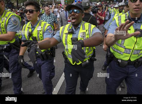 Unite The Right 2 Participants Hi Res Stock Photography And Images Alamy