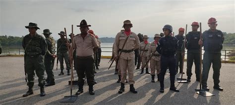 Juramentados la Unidad de Reacción Rápida Ambiental y el Comando