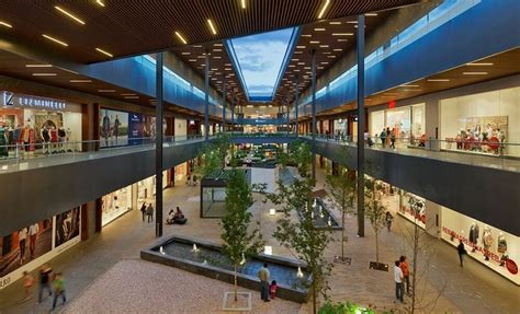 Centros COMERCIALES en QUERÉTARO