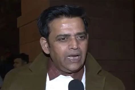 bjp lok sabha mp ravi kishan mourns demise  baramati ka raja ajit pawar