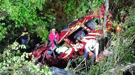 Otra Vez La Autopista Maldita Dos Muertos Y 20 Heridos Por Choque