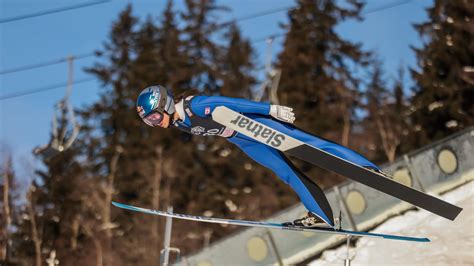 Alexandria Loutitt atterrit sur le podium en Norvège Radio Canada