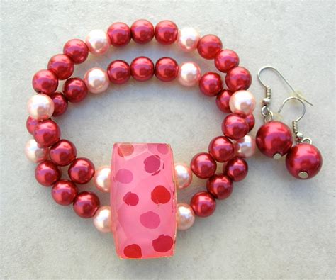 Raspberry Pink Pearl Stretch Bracelet And Earrings Vintage Etsy