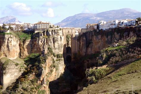 Que Pas En El Tajo De Ronda En Turismo En M Laga