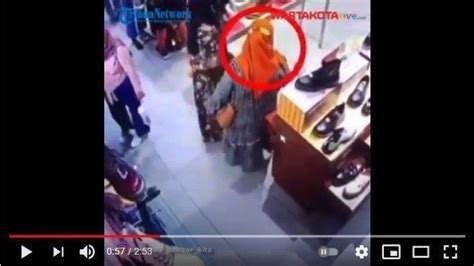 VIDEO Aksi Kawanan Pencopet 2 Wanita Viral Di Media Sosial Aksi Rekan