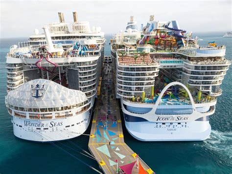 Estas Fotos Muestran El Icon Of The Seas Y El Wonder Of The Seas De