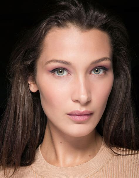 Pourquoi Bella Hadid Est La Plus Belle Femme Du Monde Elle