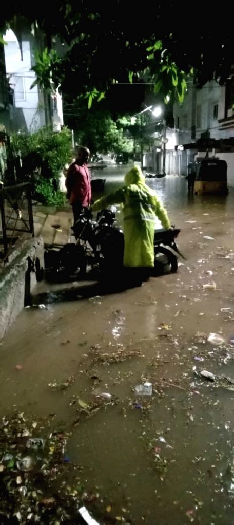 Heavy Downpour In Hyderabad Inundate Low Lying Areas