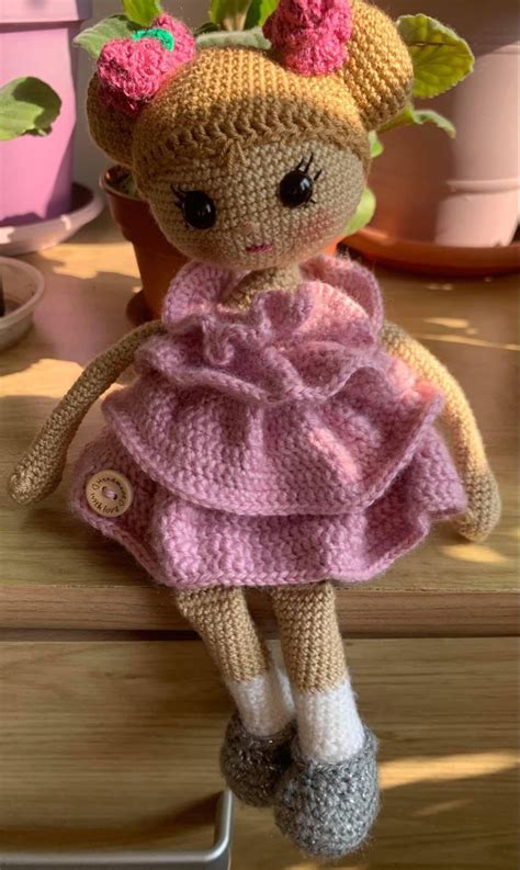 Pin By Emanuela Ema On Papusi Crosetate Crochet Doll Dolly Doll Dolls