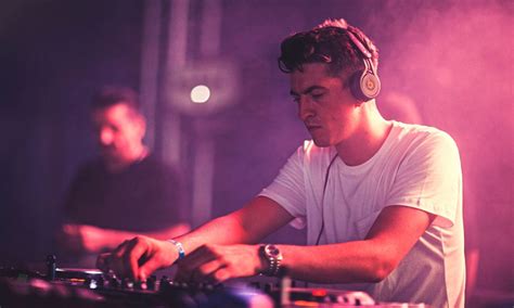 Skream Remixes Route 94 L Devine Single Sad Songs