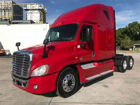 Freightliner Cascadia Hi Rise Condo Sleeper Sleeper Semi