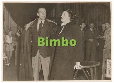 Bimbo Meaning » Slang.org