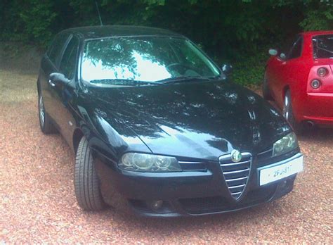 Alfa Romeo 156 reviews and technical data