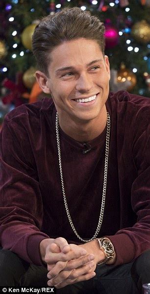 Joey Essex Shows Off His Time Telling Skills On This Morning Daily Mail Online