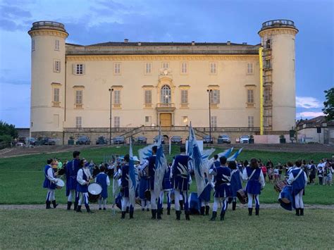 Al Parco Del Castello Di Costigliole D Asti Musica Leggerissima Il