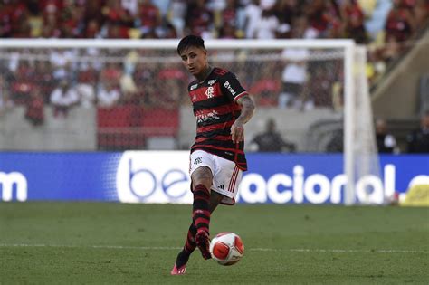 Flamengo e Pulgar arrastam conversas por renovaçãoJogada 10 Últimas