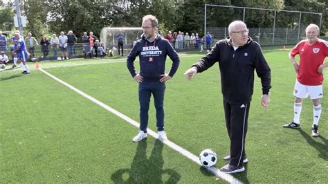 Grote Opkomst En Plezier Bij Kick Off Walking Football Bij Ivv Lokale