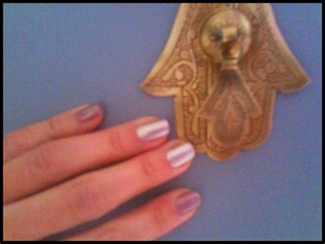 Beaut Blog By Misskikaw Manucure Manucure Nude Et Or Pour L Arriv E Des Beaux Jours