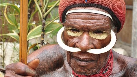 5 Suku Unik di Papua, Masih Pegang Teguh Adat Istiadat Nenek Moyang