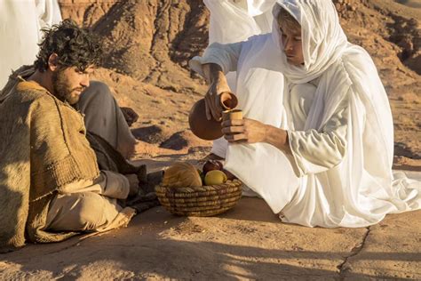 Seguir La Senda Galería De Imágenes Jesús Es Tentado En El Desierto