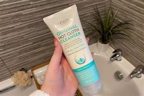 Aldis Unreal £3 Hot Cloth Cleanser Is Identical To £33 Liz Earle