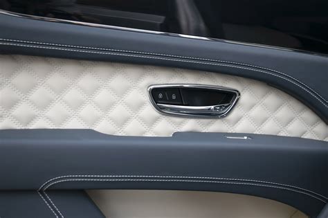 Bentley Bentayga Hybrid Pegasus Auto House