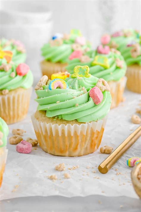 Lucky Charms Cupcakes With Marshmallow Buttercream Frosting Bakers Table