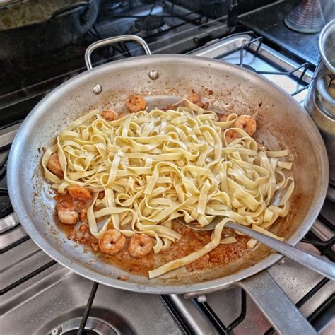 Talharim caseiro vieiras e camarões Casal Cozinha