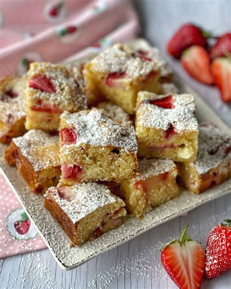 White Chocolate And Strawberry Blondie Vj Cooks