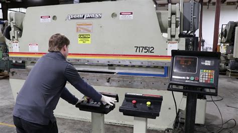 Accurpress 717512 12 X 175 Ton Press Brake W Hurco Autobend Back