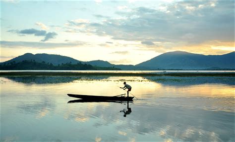 Vietnam S Most Amazing Rivers And Lakes