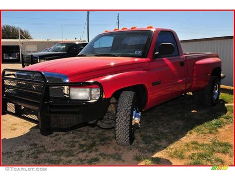 2000 Flame Red Dodge Ram 3500 St Regular Cab Dually 6570076 Gtcarlot