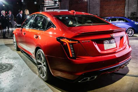 2020 Cadillac CT5-V has 355 hp and Super Cruise tech - CNET