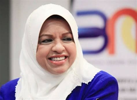 9 Hot Sexy Shahrizat Jalil Bikini Pics