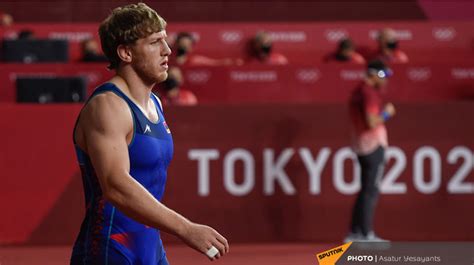 Tokyo Olympics Armenia S Artur Aleksanyan Wins Silver Panorama