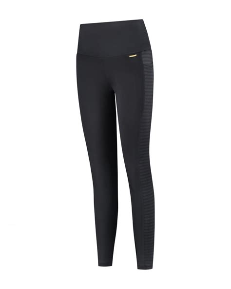 Deblon Sports | Luxury Athleisure Wear