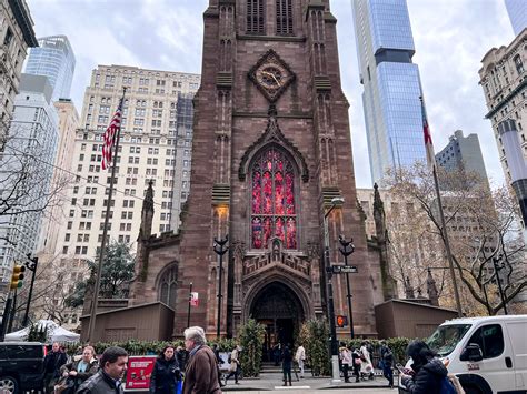 What services are located at 90 church street manhattan 5