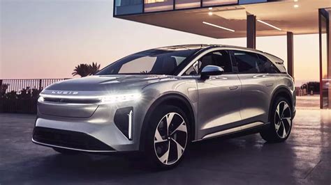 Lucid Air's SUV, the 2025 Lucid Gravity, makes its debut at the Los ...