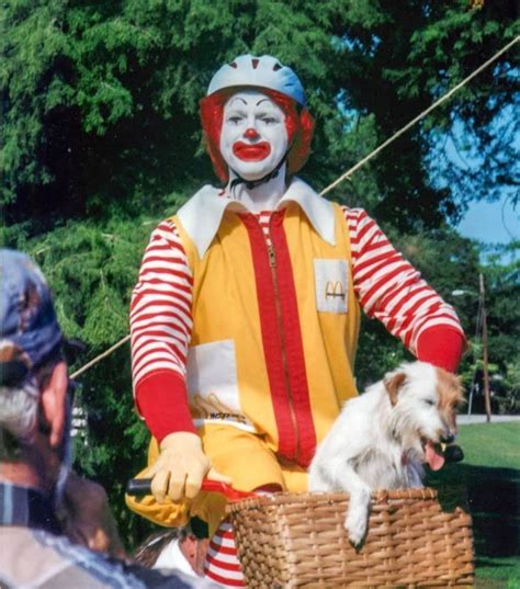 Ronald Mcdonald Has A Mission To Return A Little Lost Dog To Its Owner