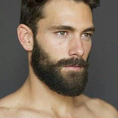 La Imagen Puede Contener Una Persona Barba Y Primer Plano Beard