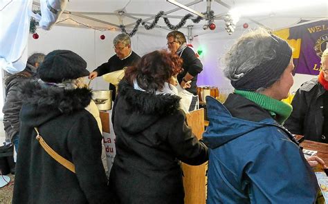 Au March De No L De La Clart Les Amateurs De Soupe Taient Au Rendez