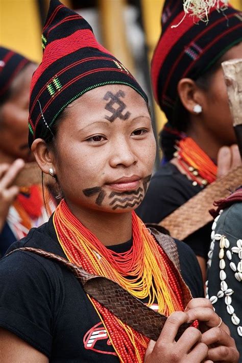 Adorned | Nagaland | Cultuur, Etnische sieraden, Mensen