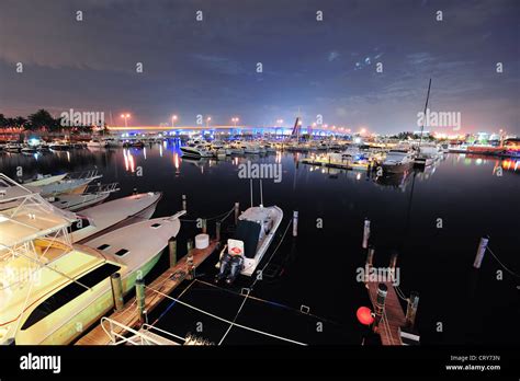 Bayside Marketplace at night Stock Photo - Alamy