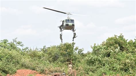 UPDF COMMANDOS PASSED OUT BY CiC MUSEVENI YouTube