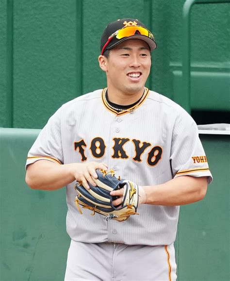 【巨人】ドラ1浅野翔吾が卒業式出席「覚悟を持って、いち早く活躍できるように頑張る」決意新た プロ野球写真ニュース 日刊スポーツ