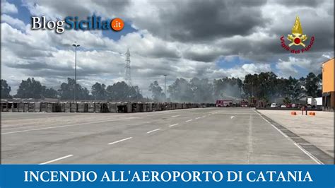 Incendio Allaeroporto Di Catania